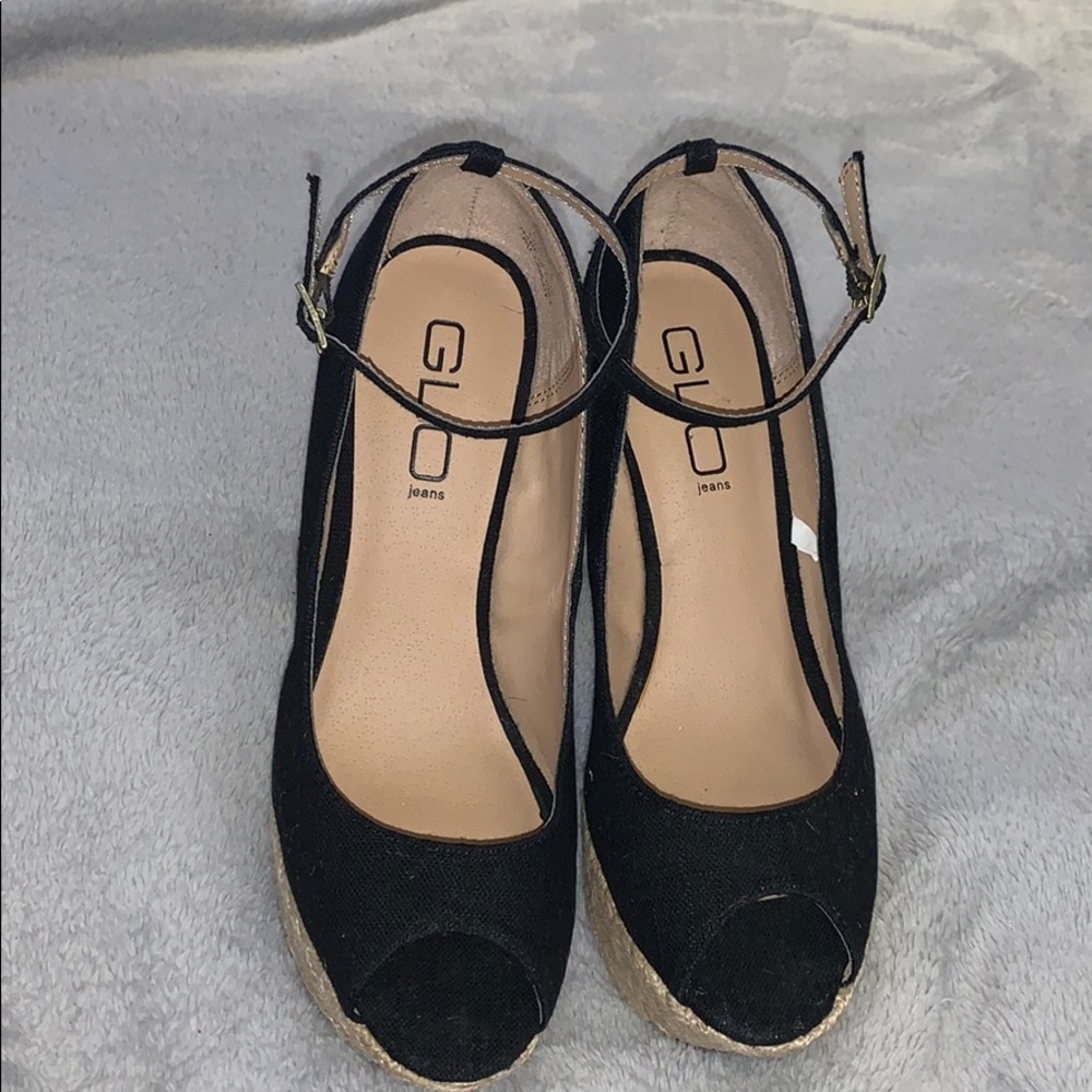 GLO Wedges